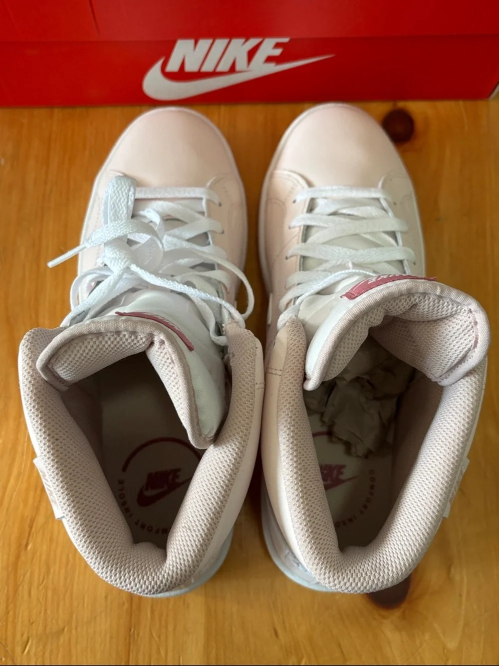 ✔️Size 8.5 - NWT: NIKE - Women's Court Royale 2 Mid Sneakers - Picture 7 of 14